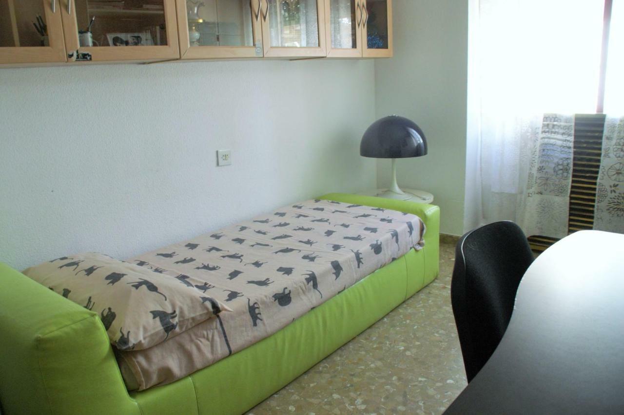 Lola Apartment กรานาดา ภายนอก รูปภาพ